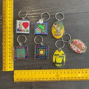 LOT OF 7 VINTAGE HAWAIIAN SOUVENIR KEYCHAINS